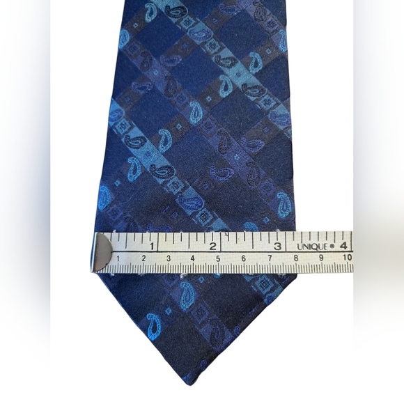 Bugatchi Made in Italy Silk Tie Navy Blue Geometric Paisley Pattern 100% Silk - Picture 7 of 7